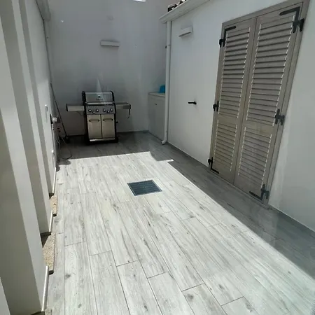 Apartment Maluva *